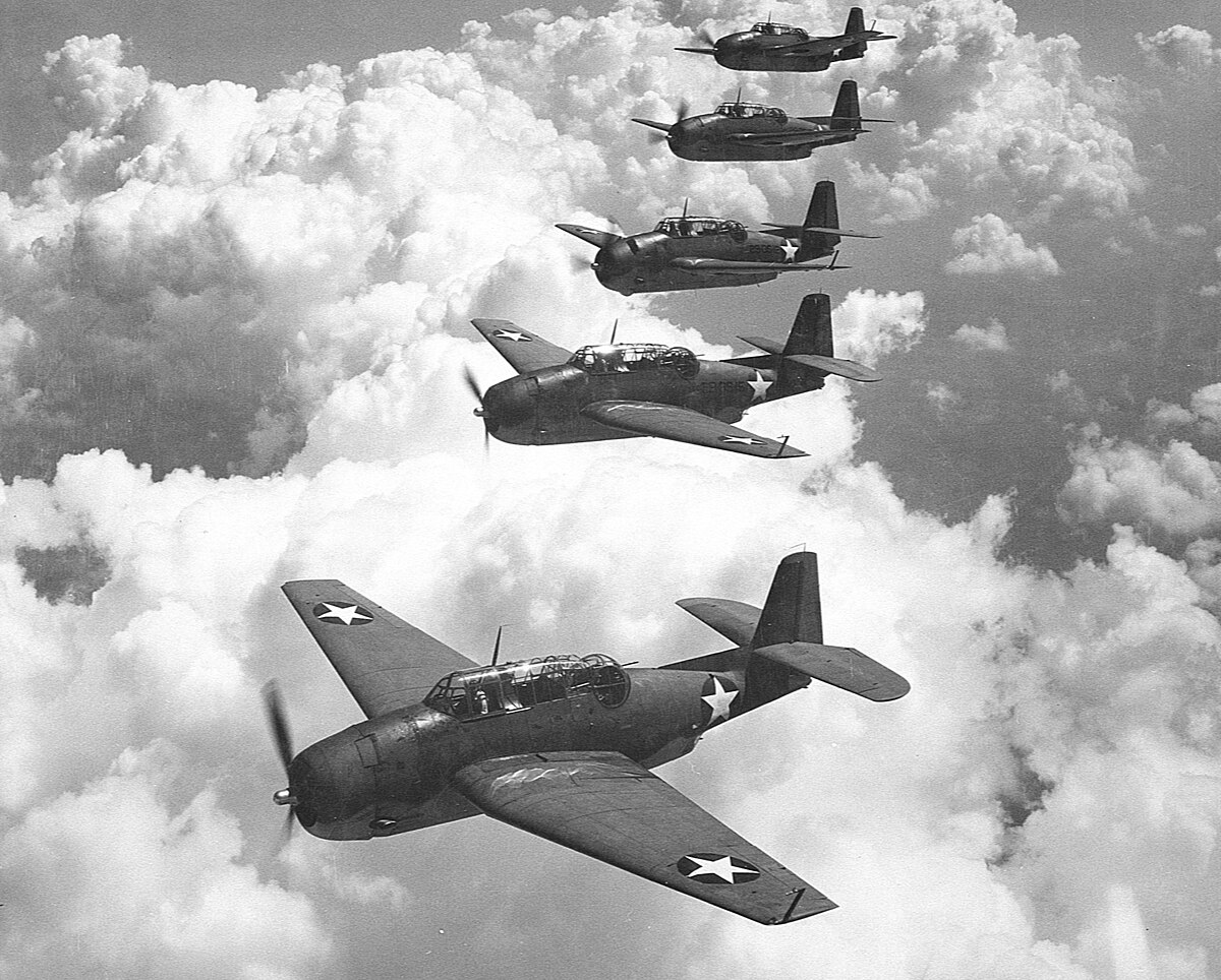 squadron of five U.S. Navy bombers