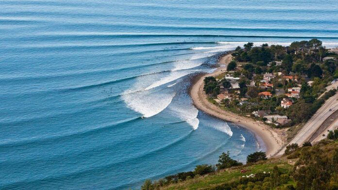 The Chicama Wave: The Longest Wave in the World Protected by Law