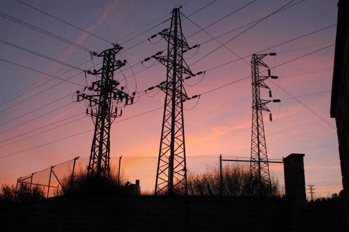 Eerily Loud and Terrifying: Why High-Voltage Power Lines Hum So Much