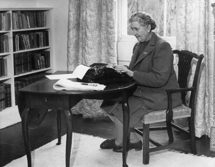 Agatha Christie: Interesting Facts From Biography