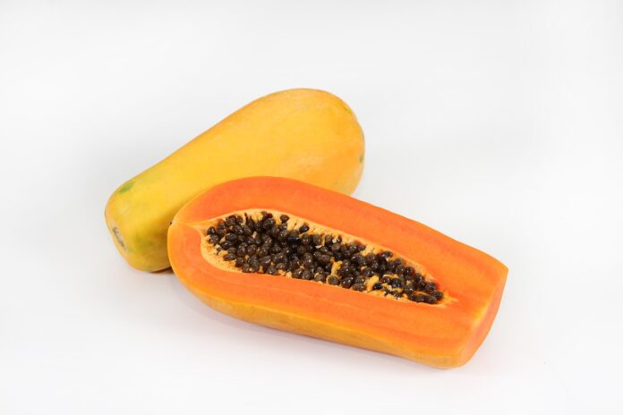 Papaya: How and Where It Grows, Benefits